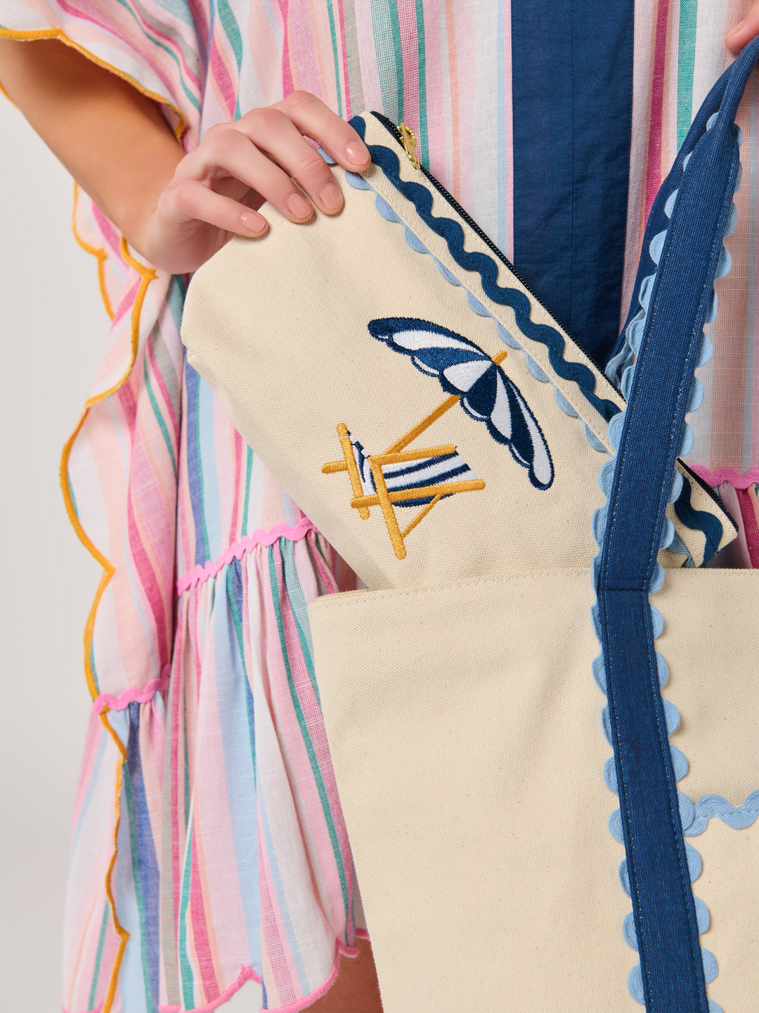 Poppy Zip Pouch - Blue