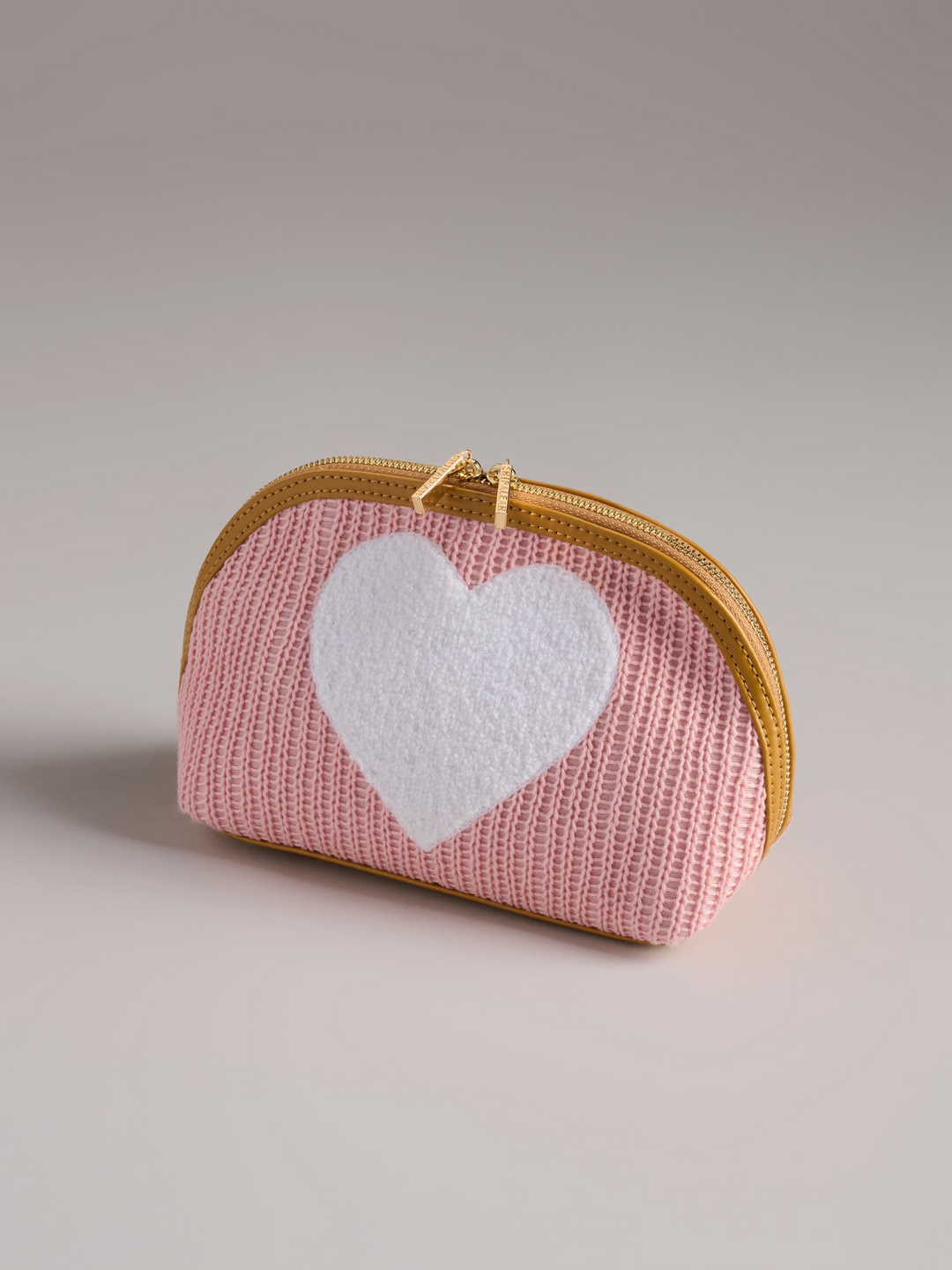 Heart Knit Zip Pouch - Blush