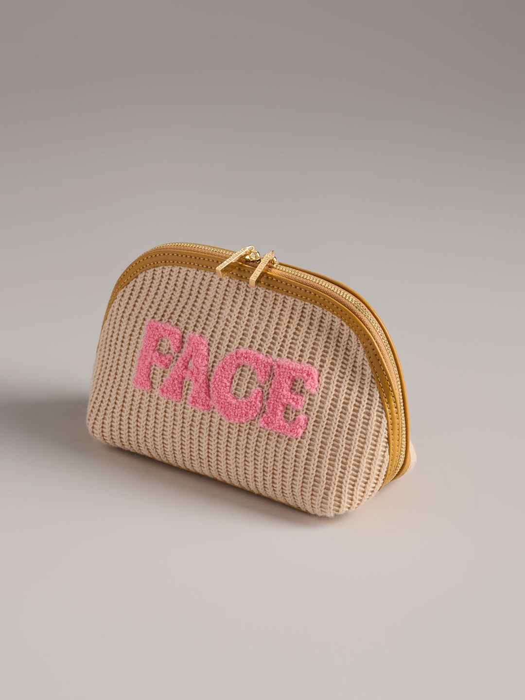"Face" Knit Zip Pouch - Toast