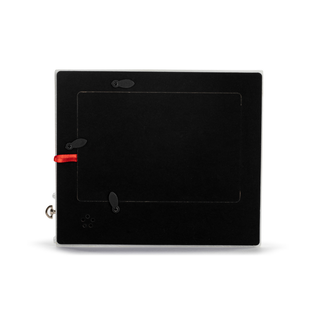 Jesus Loves Me Cream Lamb Musical Frame (8x7)