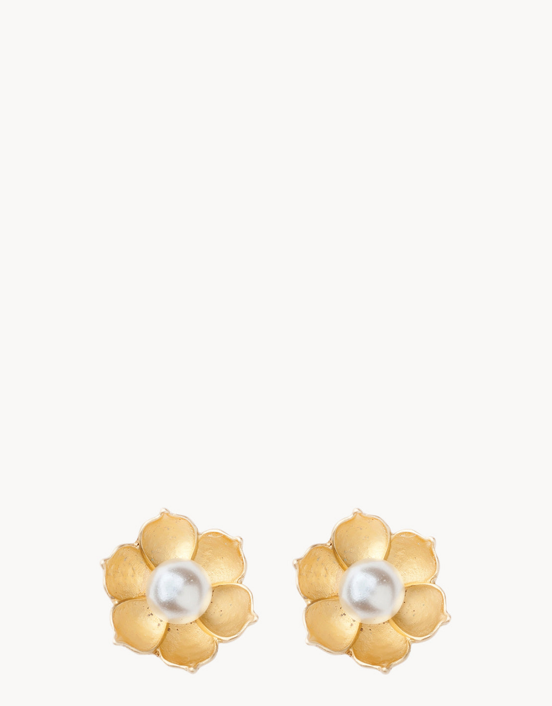Sea La Vie - Stud Earrings Bloom/Magnolia Flower
