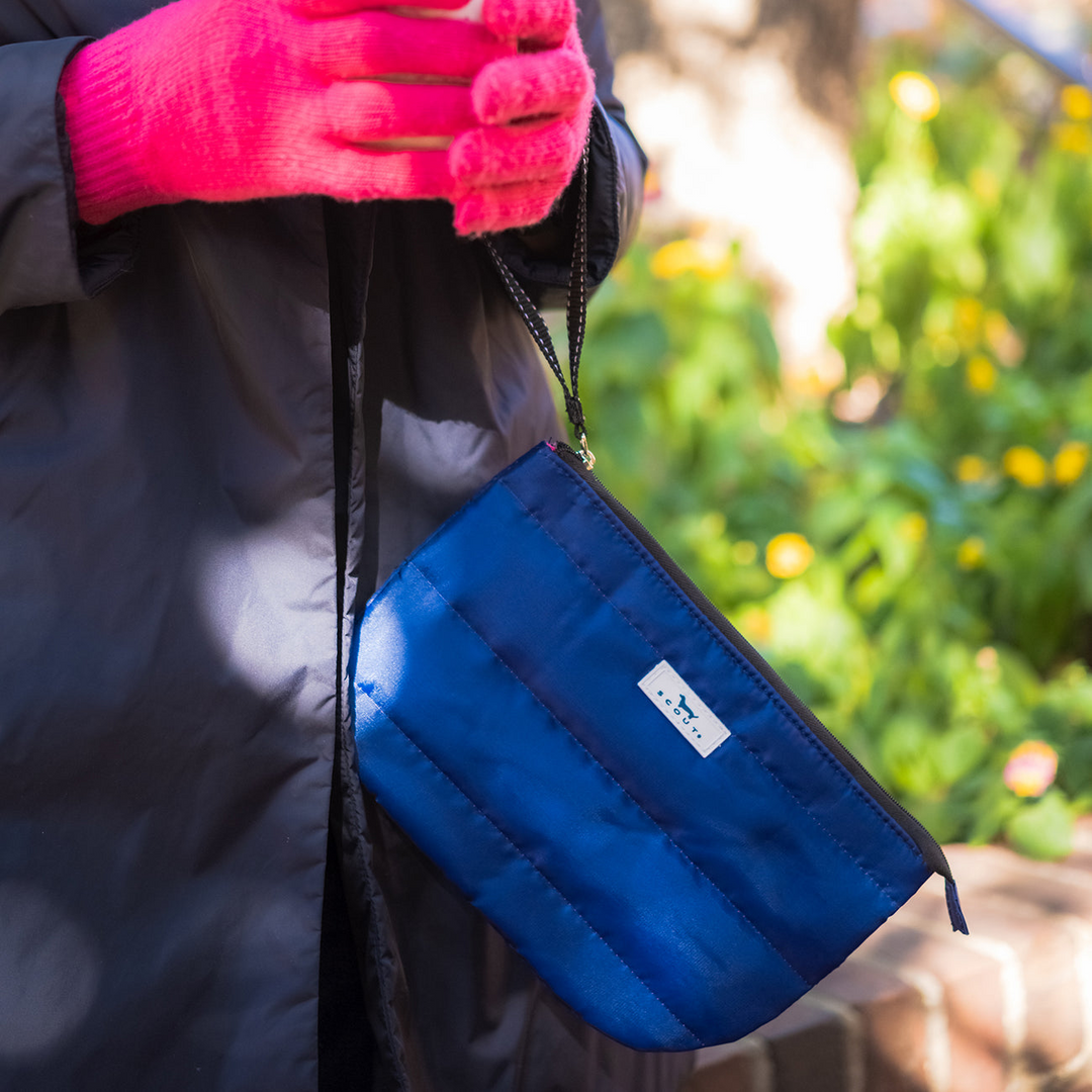 Roamy Wristlet - Navy Puffer